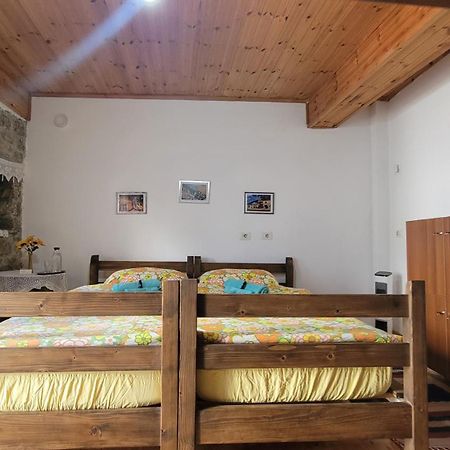 Guest House Mangalem Берат Екстериор снимка