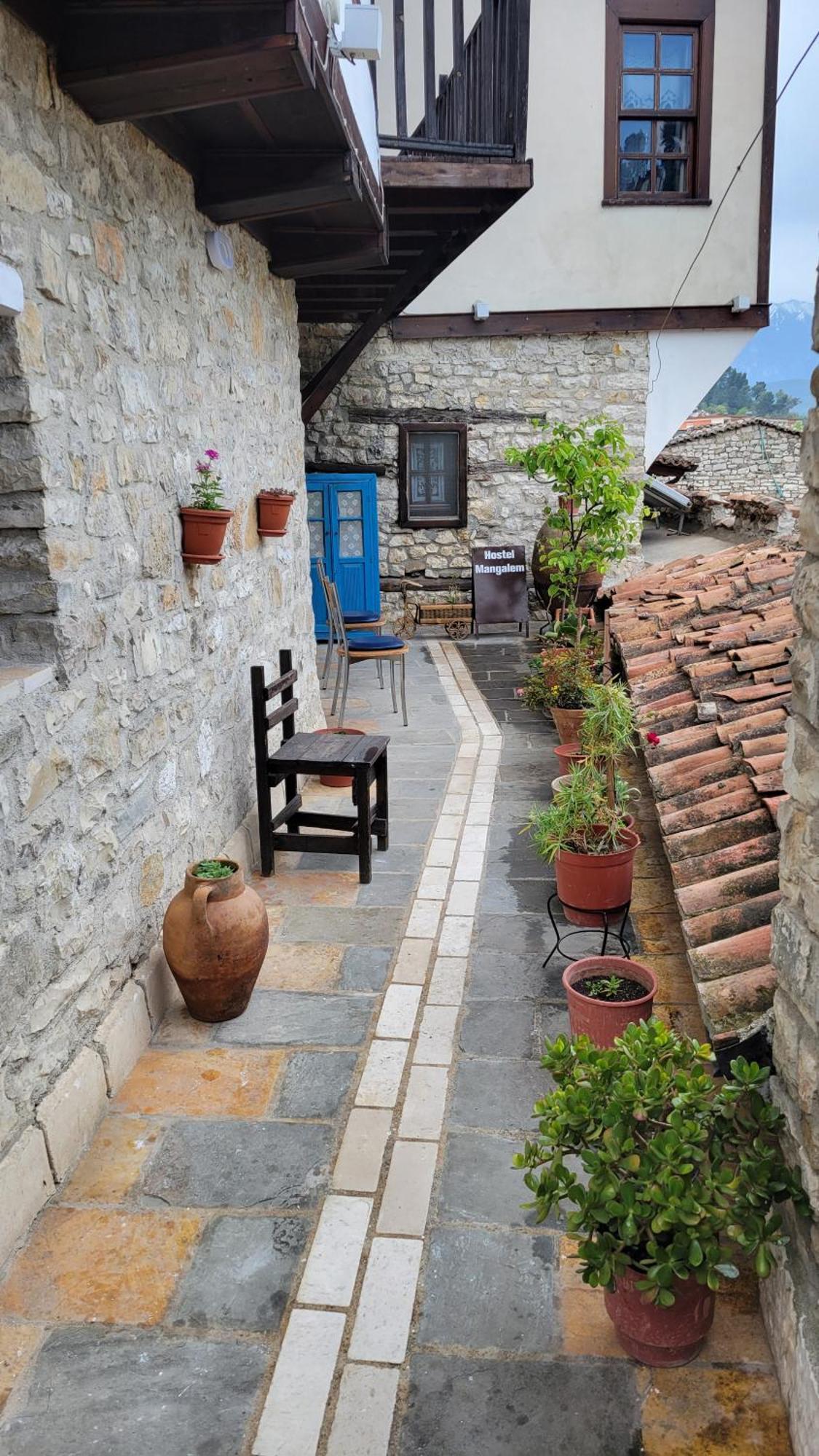 Guest House Mangalem Берат Екстериор снимка