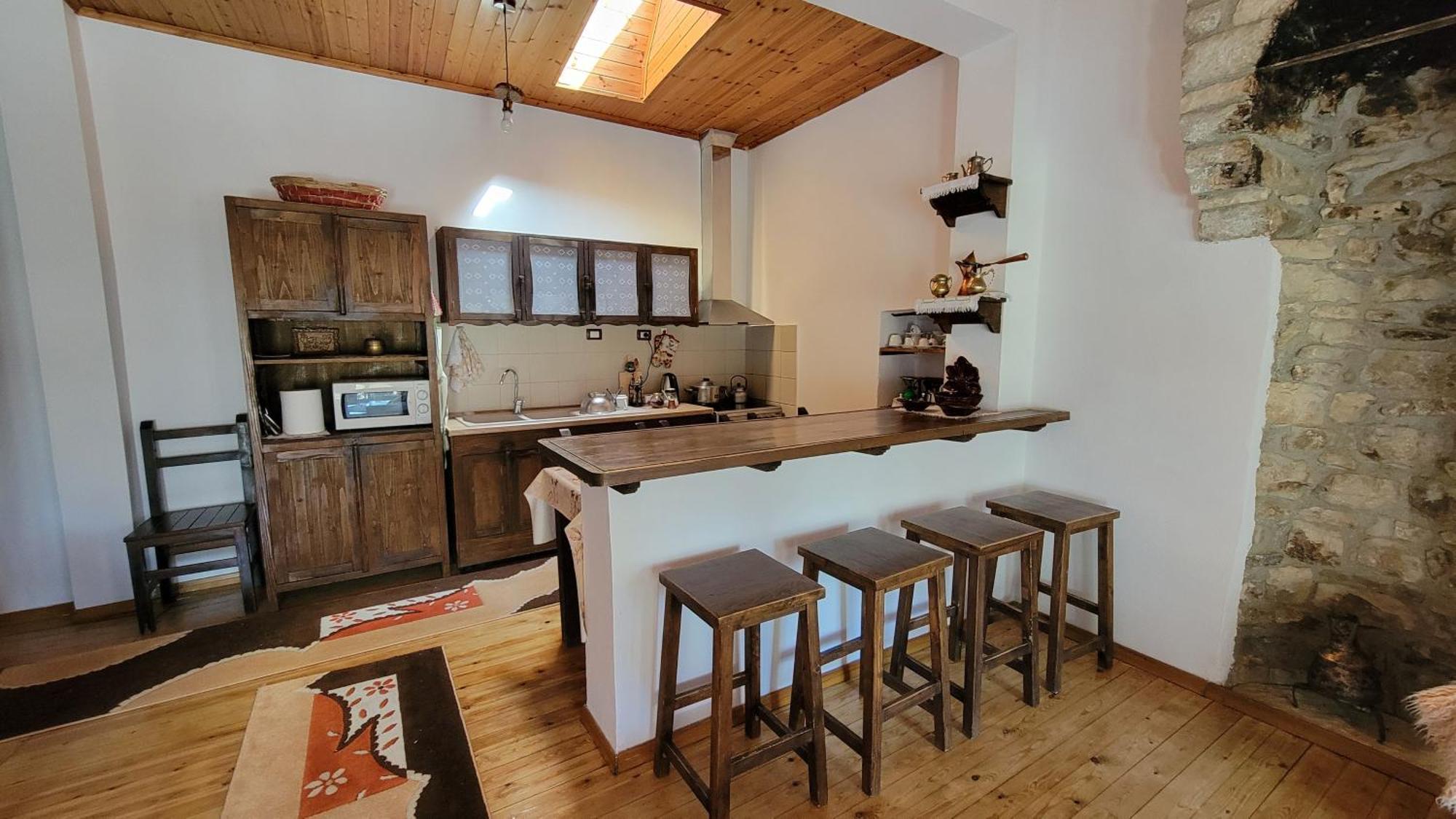 Guest House Mangalem Берат Екстериор снимка